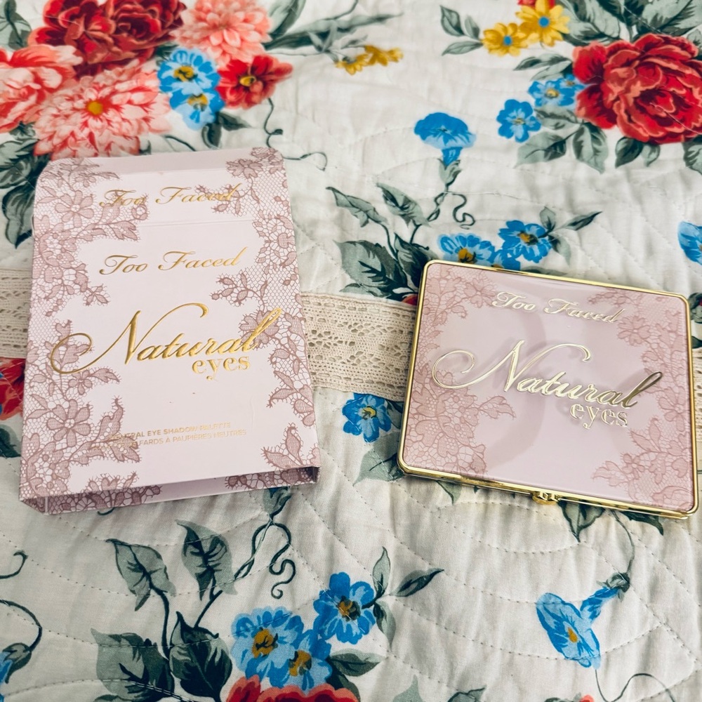 Too Faced Natural Eyes Palette with Cream and Brown Shades - Picture 6 of 10
